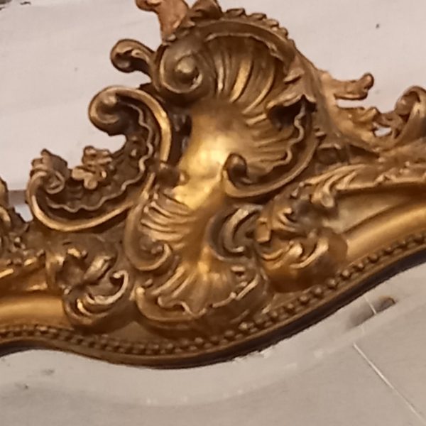 Grand Miroir XIX ème de style Louis XV, bois et stuc doré