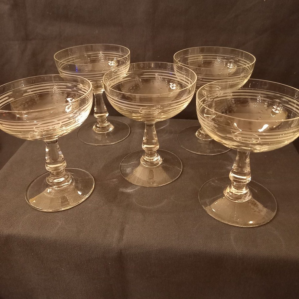 5 Coupes à Champagne en Cristal Soufflées et Gravées époque 1900