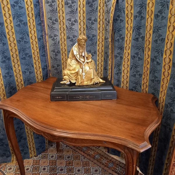 Petite table à écrire en noyer Style Louis XV époque 1900