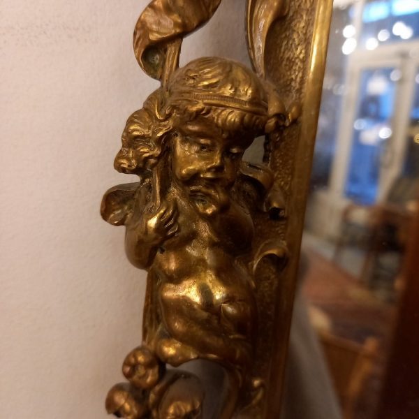 Petit Miroir en Bronze Décor d'angelots et de Satyre