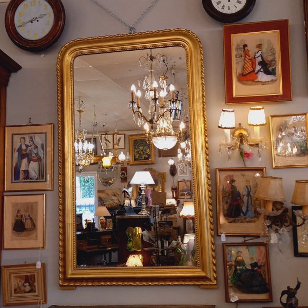 Miroir style Louis - Philippe, bois et stuc doré,XIXè