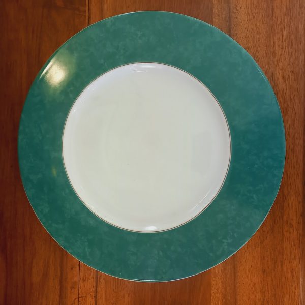 6 grandes assiettes Christofle Marly vert Porcelaine adaptée au Micro-Onde et Lave-Vaisselle époque moderne