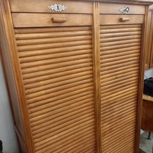 Classeur à Double Rideaux, Déco Vintage