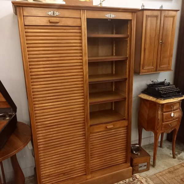 Classeur à Double Rideaux, Déco Vintage