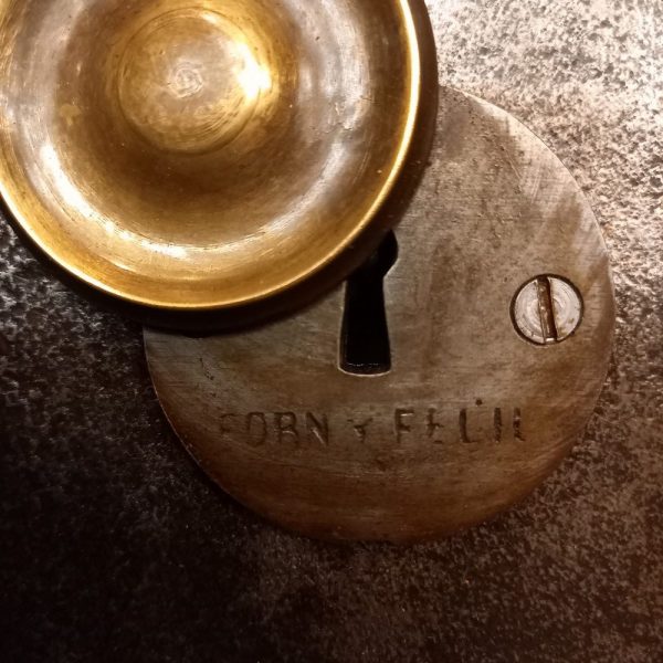 Coffre-Fort Fin XIXè, Acier Brossé et Bois Plaque Jaime Forn, Barcelona