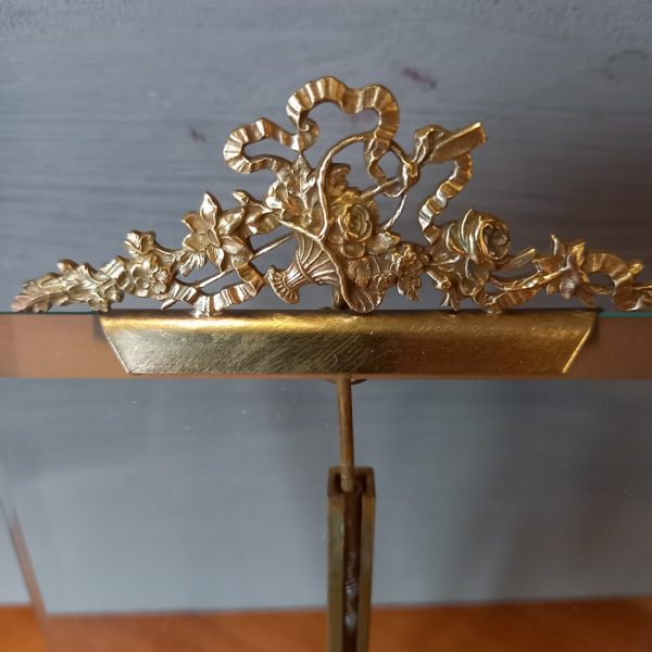 Cadre Photo Vertical Modèle Vertical, à poser ou suspendre, Bronze Petit fronton, Décor Nœud, Ruban et panier fleuri, Louis XVI