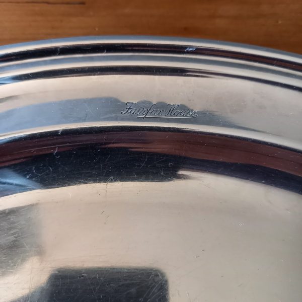 Petit Plat ovale en métal argenté anglais Marqué Fairfax