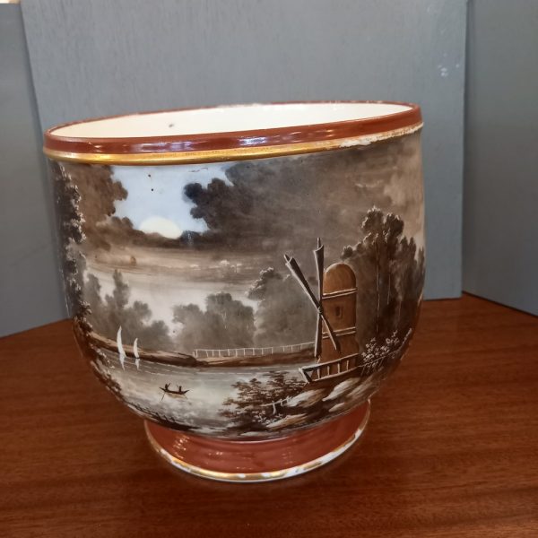 Cache-Pot Porcelaine XIXème époque Napoléon III Décor Paysage d'hiver avec moulin, rivière et bateau