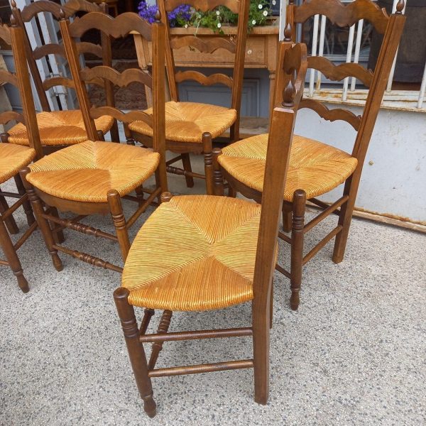 Série de 8 Chaises Paillées