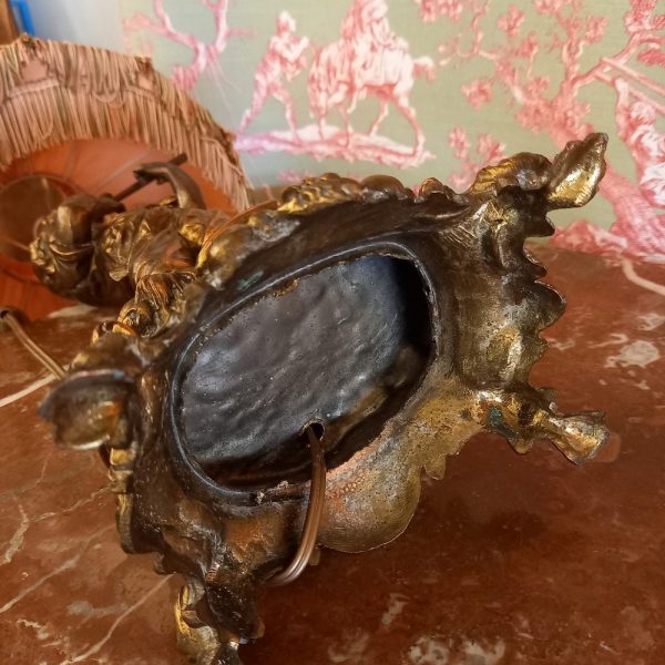 Lampe Régule d'après Moreau Petit joueur de flûte traversière Socle Marbre Abat-Jour d'origine un peu de galon décollé Parfait état de marche