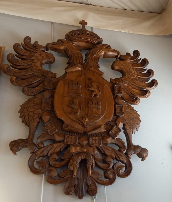 Blason en bois sculpté Aigle à 2 têtes Couronne surmontée d'une croix Lion