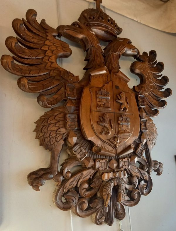 Blason en bois sculpté Aigle à 2 têtes Couronne surmontée d'une croix Lion