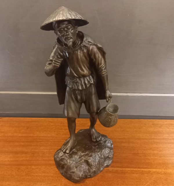Paysan ou Pêcheur Vietnamien Sculpture en Bronze Art asiatique XXè siècle