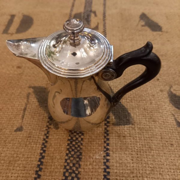 Petite Théière ou Cafetière Christofle, métal argenté Poignée en bois
