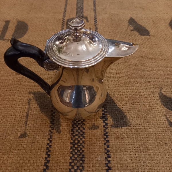 Petite Théière ou Cafetière Christofle, métal argenté Poignée en bois
