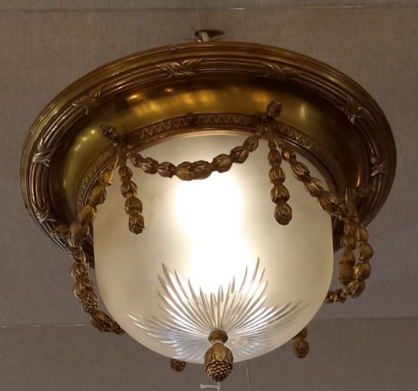 Ancien Lustre Plafonnier Epoque Napoléon III Guirlandes de fleurs Monture Bronze et perles de verre