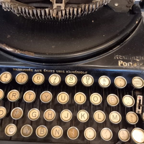Machine à écrire vintage années 1930