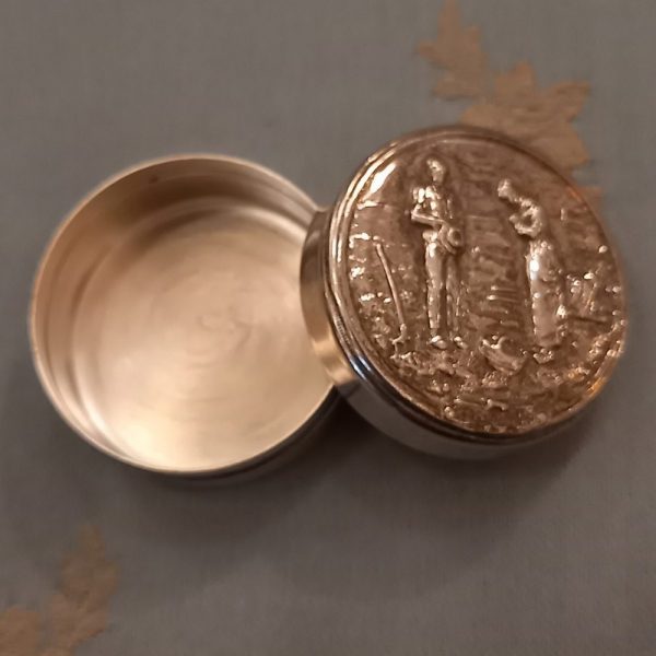 Petite Boite ronde Boite à Pilules Métal argenté L'Angélus de Millet