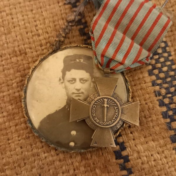Croix du Combat Médaille Militaire avec Ruban
