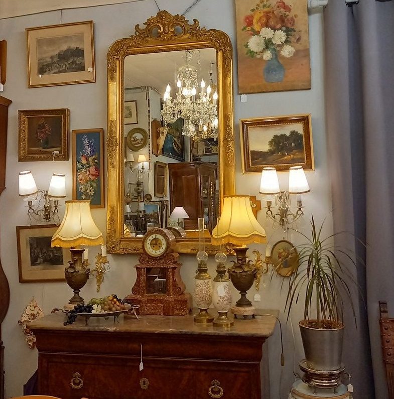 Miroir Napoléon III Bois et Stuc doré Décor fleurs et Coquille époque XIXè
