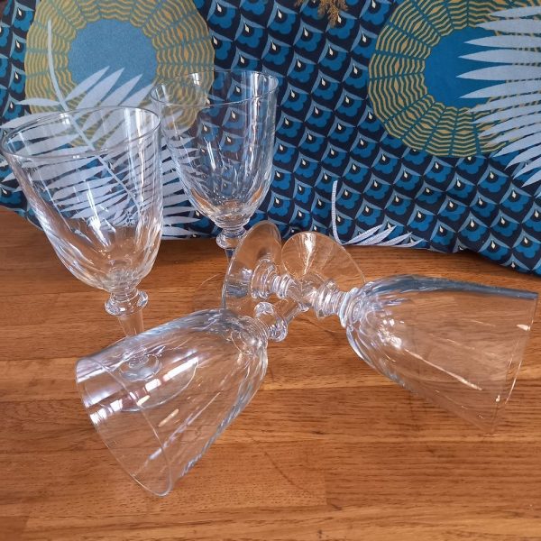 4 Verres anciens En verre soufflé époque XIXè