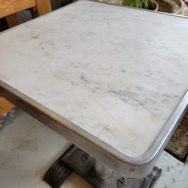 Table Bistrot Carrée Ancienne Marbre Blanc & Fonte