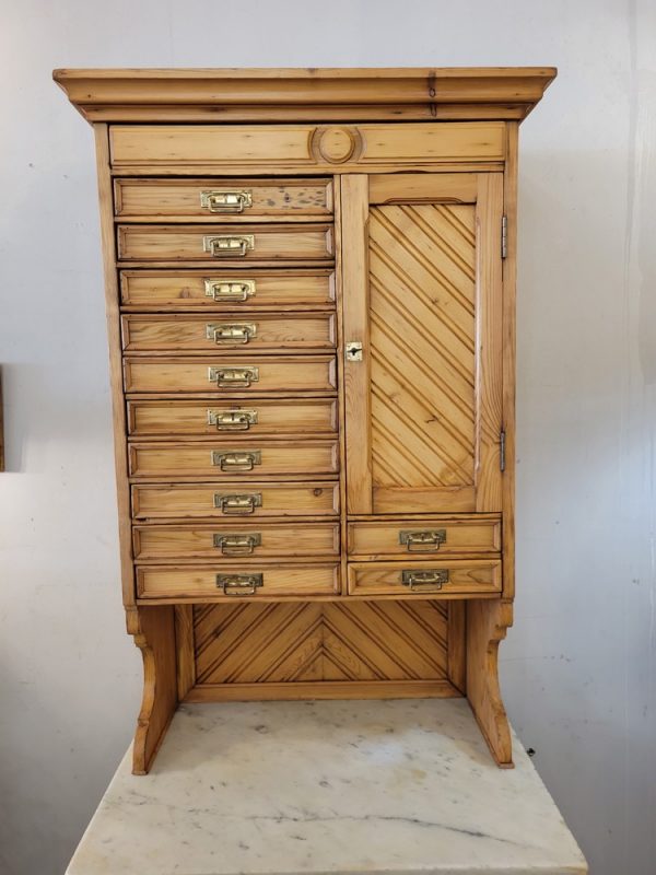 Meuble de Métier à Tiroirs Pin & Marbre Blanc Années 1900