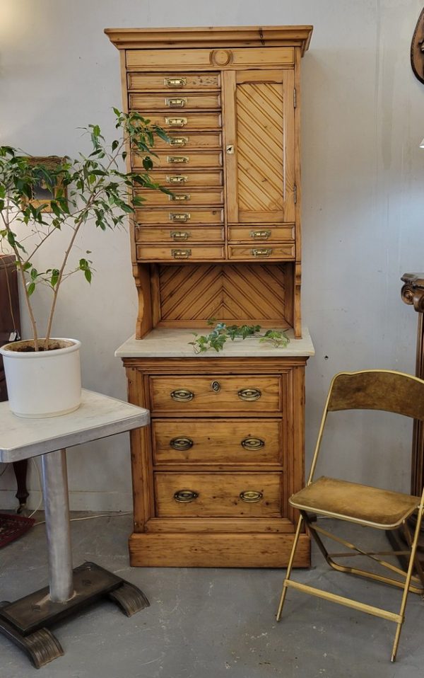 Meuble de Métier à Tiroirs