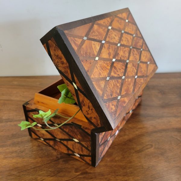 Ancien Coffret, Boîte à Bijoux Loupe de Thuya, Nacre 