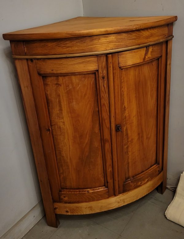 Encoignure Basse Style Rustique Pin Clair, Epoque 1940