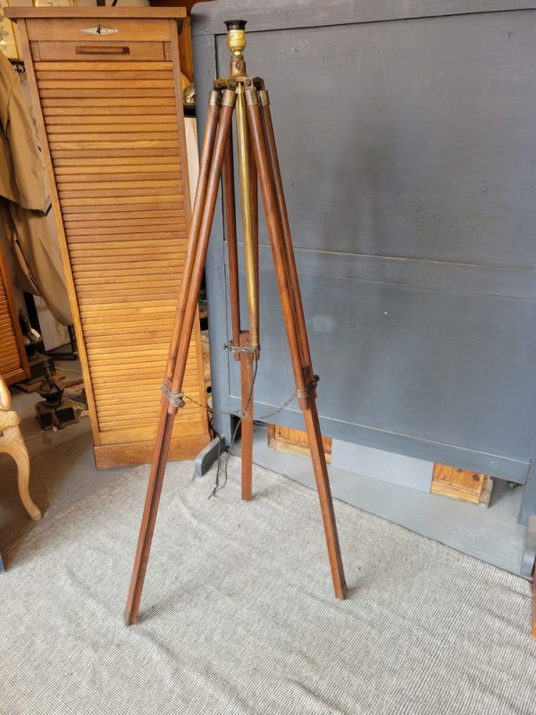 Lampadaire trépied théodolite Réglable en hauteur