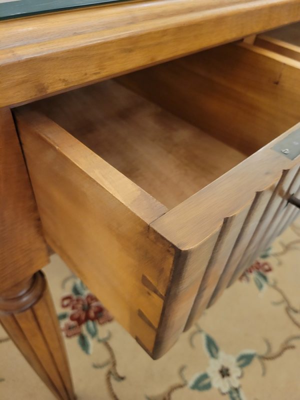 Bureau Plat Rétro avec une Plaque de Verre, époque 1930