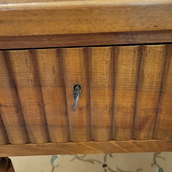 Bureau Plat Rétro avec une Plaque de Verre, époque 1930
