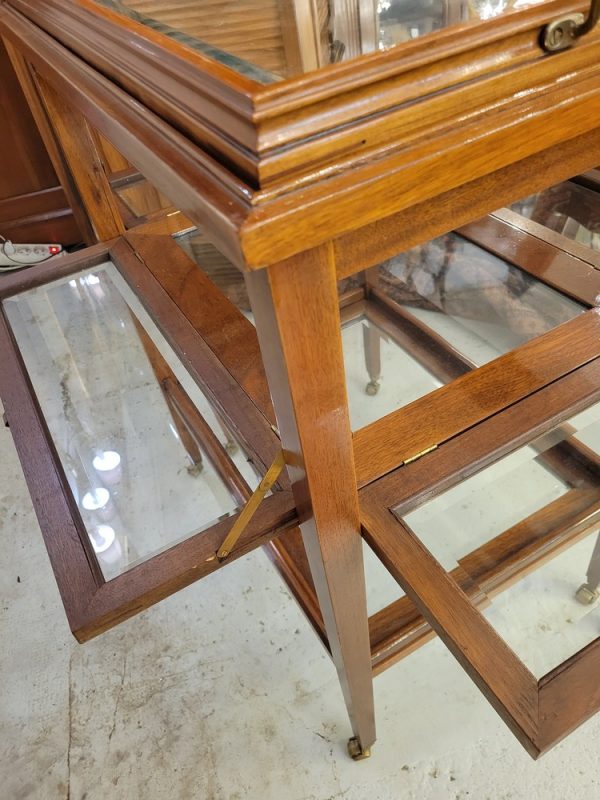 Table à Thé ou Table de Pâtissier Roulante