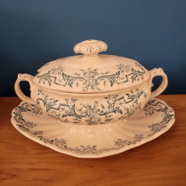Service de Table, Modèle Louis XVI Terre de Fer Longchamp
