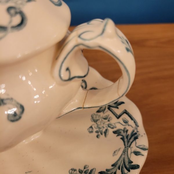 Service de Table, Modèle Louis XVI Terre de Fer Longchamp