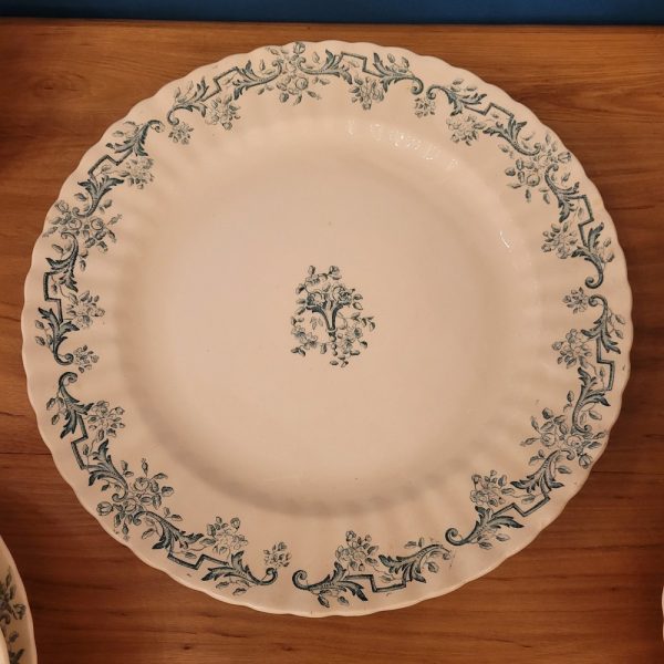 Service de Table, Modèle Louis XVI Terre de Fer Longchamp