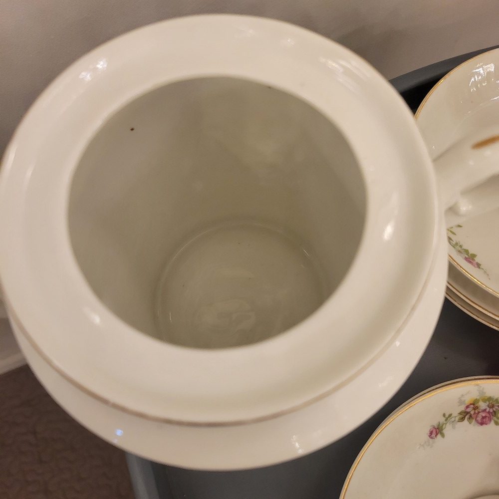 6 Tasses et Sucrier Porcelaine Ancienne