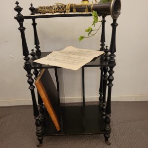 Etagère à Musique ou à Partitions Bois Noirci Napoléon III