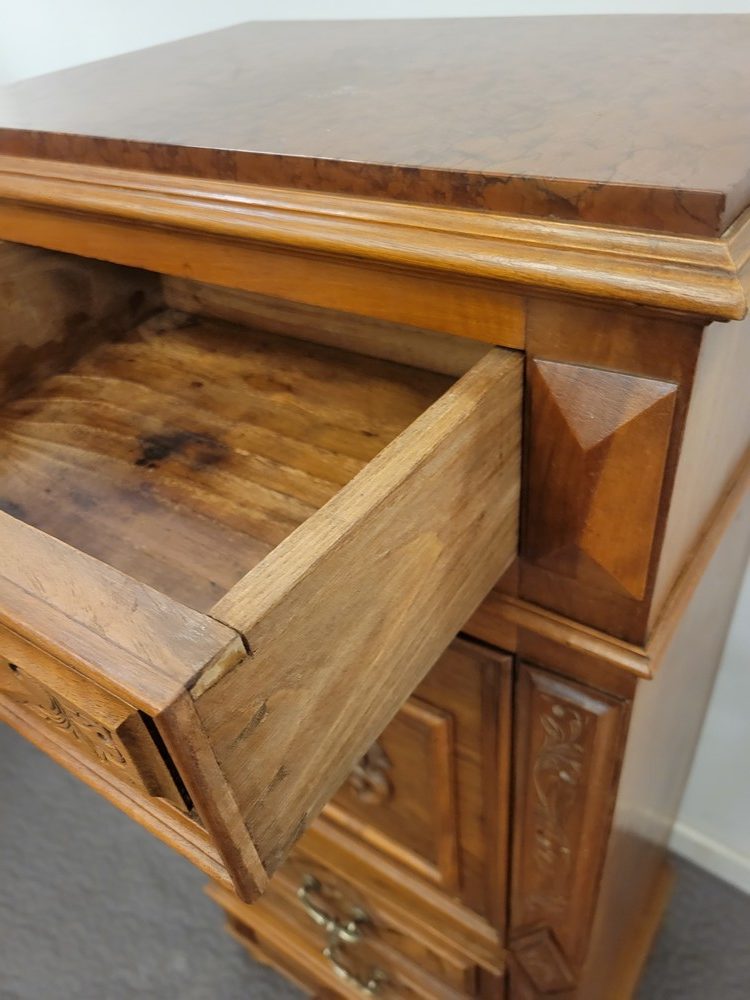 Chevet, Table de Nuit Henri II