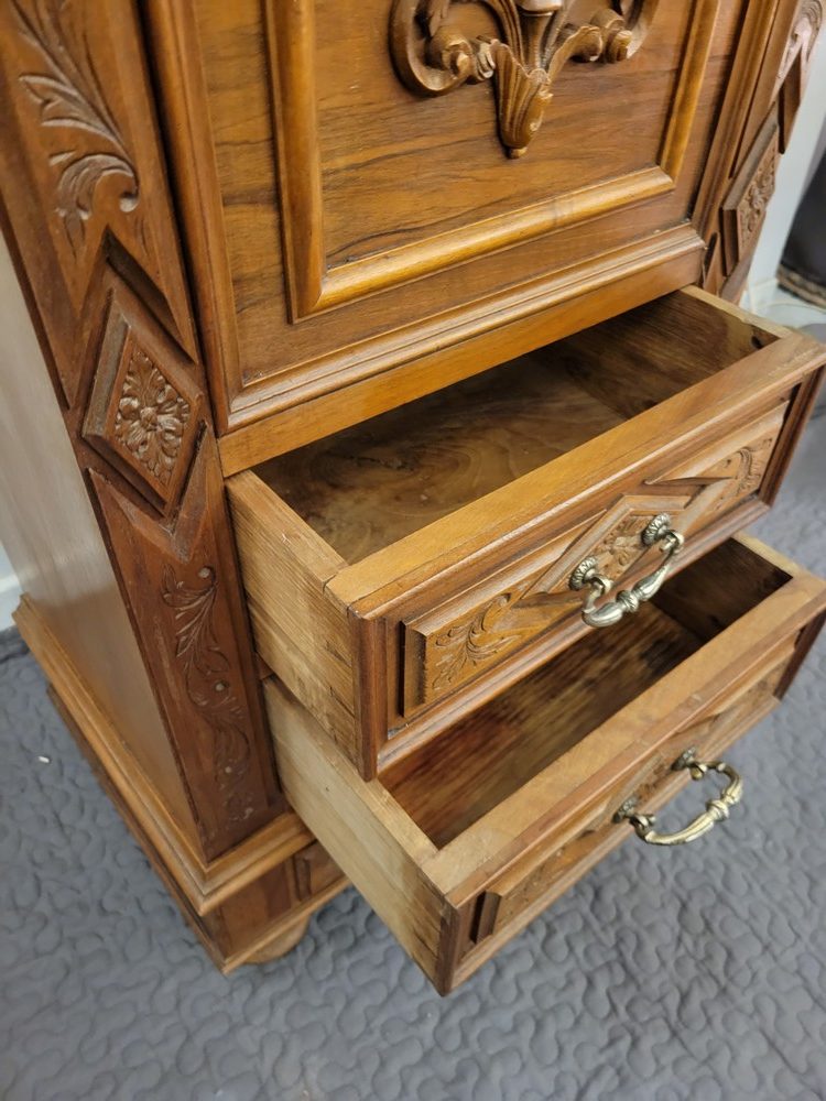 Chevet, Table de Nuit Henri II