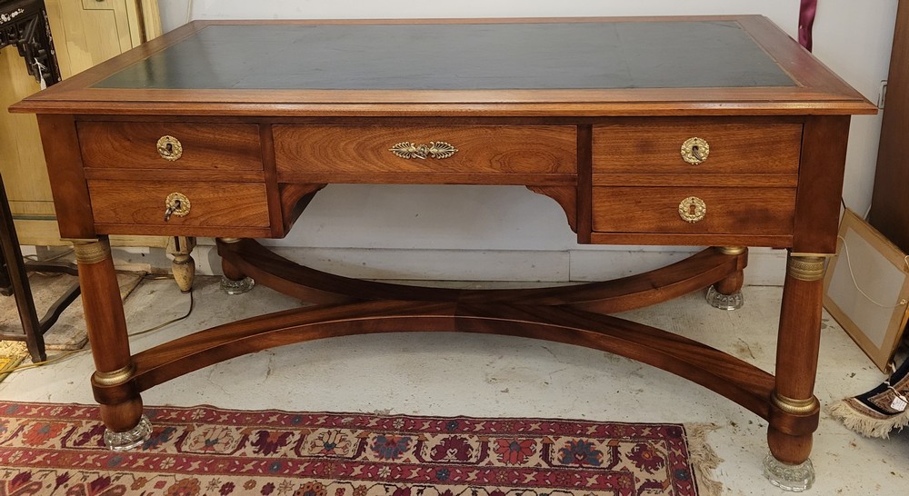 Bureau Plat Style Empire Acajou , Bronze