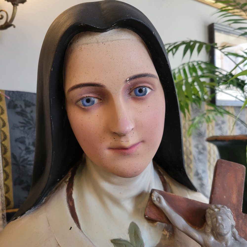 Sainte Thérèse de Lisieux statue en pied Plâtre, Années 1940