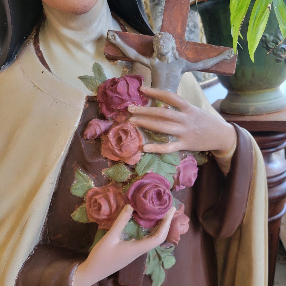 Sainte Thérèse de Lisieux statue en pied Plâtre, Années 1940