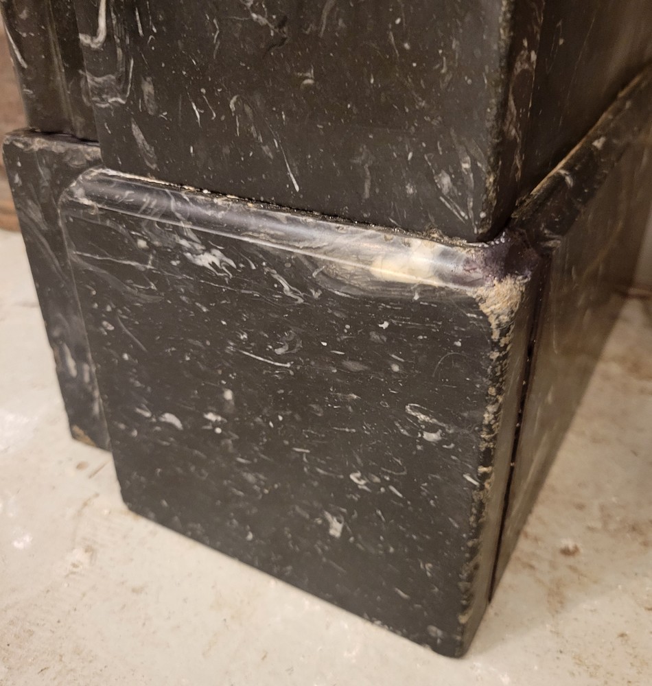 Cheminée Droite Epoque XIXè Marbre Noir