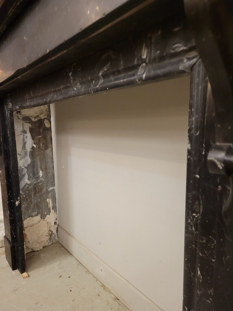 Cheminée Droite Epoque XIXè Marbre Noir