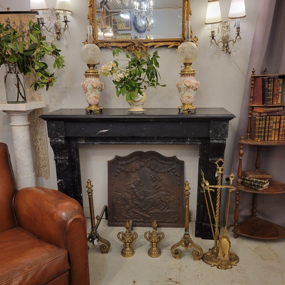 Cheminée Droite Epoque XIXè Marbre Noir