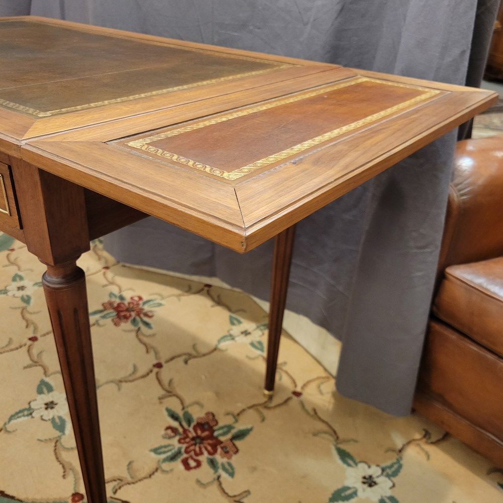 Bureau Plat Louis XVI Acajou et Laiton