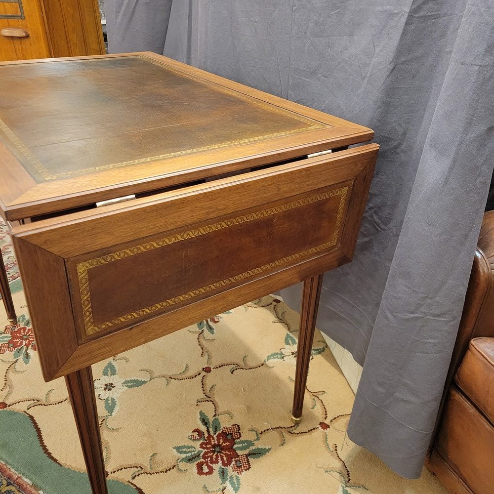 Bureau Plat Louis XVI Acajou et Laiton