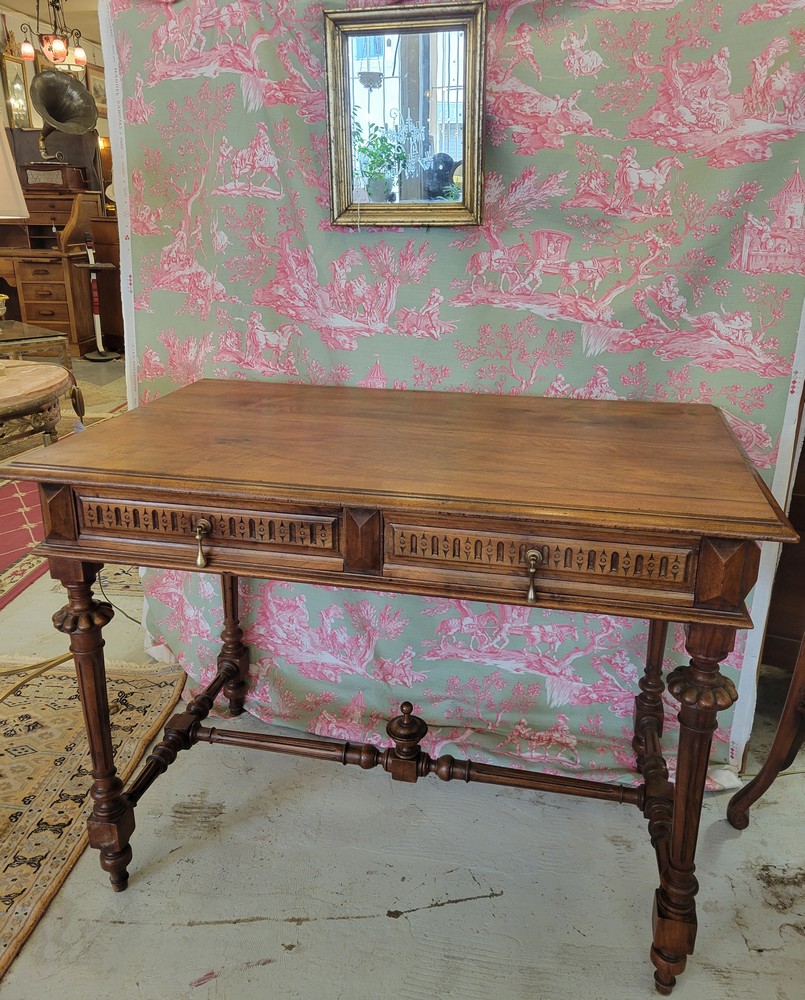 Table-Bureau Henri II Noyer Années 1920